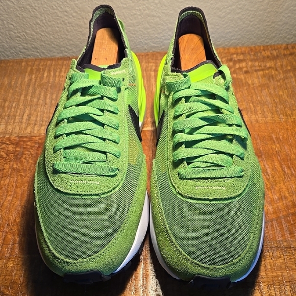 Green and Black Sneakers - Picture 7 of 12